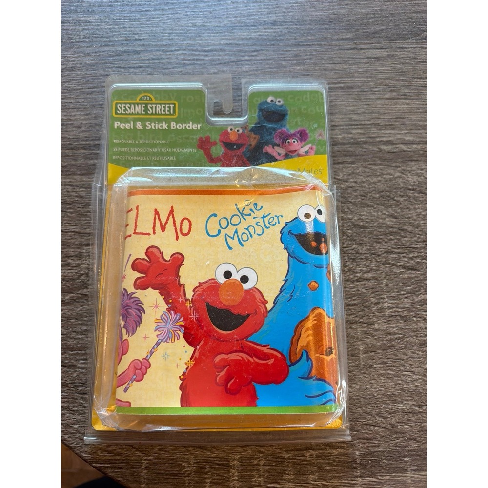 Sesame Street Elmo Cookie Monster Peel & Stick Border